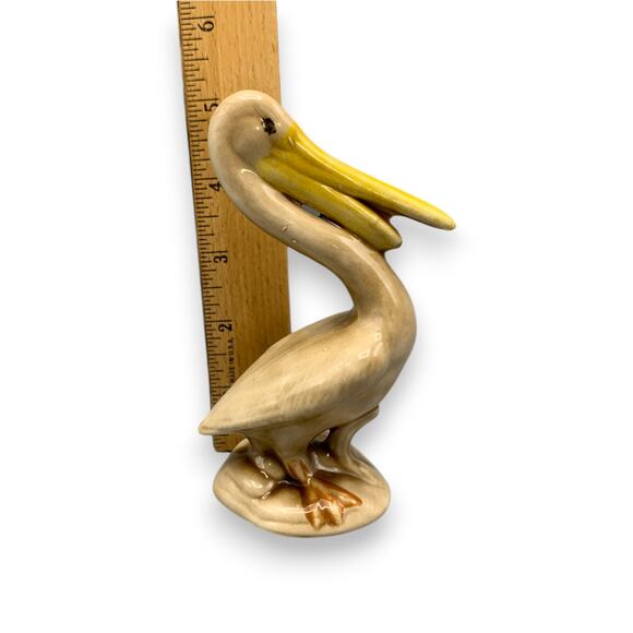 Vintage Pelican Figurine 5 Inches Tall Bird Ceramic Perched Beach Souvenir - Picture 8 of 8